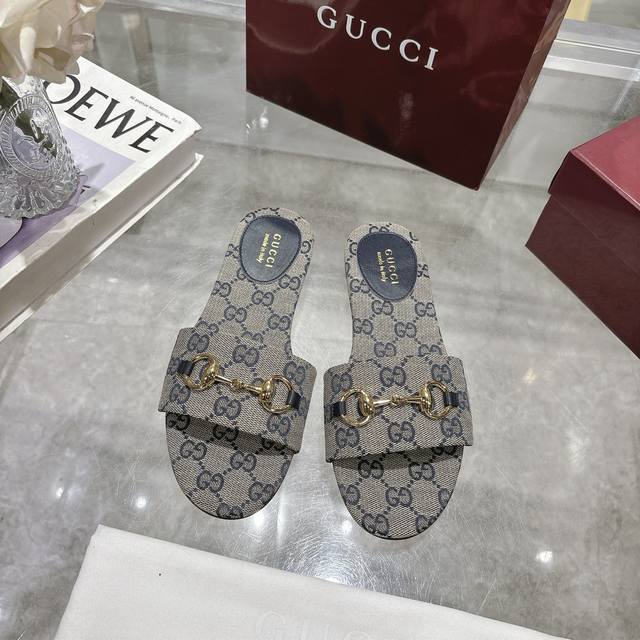 New Horsebit Women's Beach Slippers This Sandal Is Defined By A Light Gold Horse