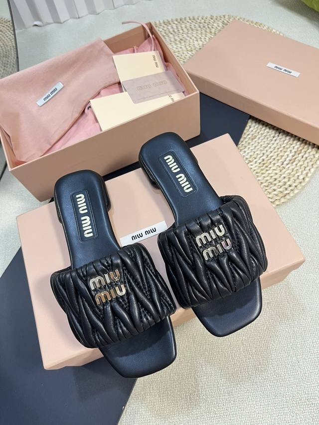 miumiu Miu Miu New Slippers High Quality, Easy To Wear Even With Your Eyes Cl