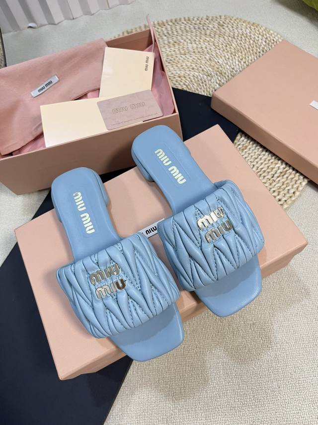 miumiu Miu Miu New Slippers High Quality, Easy To Wear Even With Your Eyes Cl