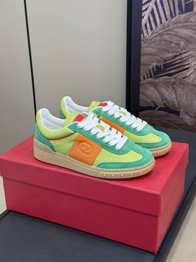Factory Top Version Valentin O Ss24 New Arrival V Family Spring And Summer Germa