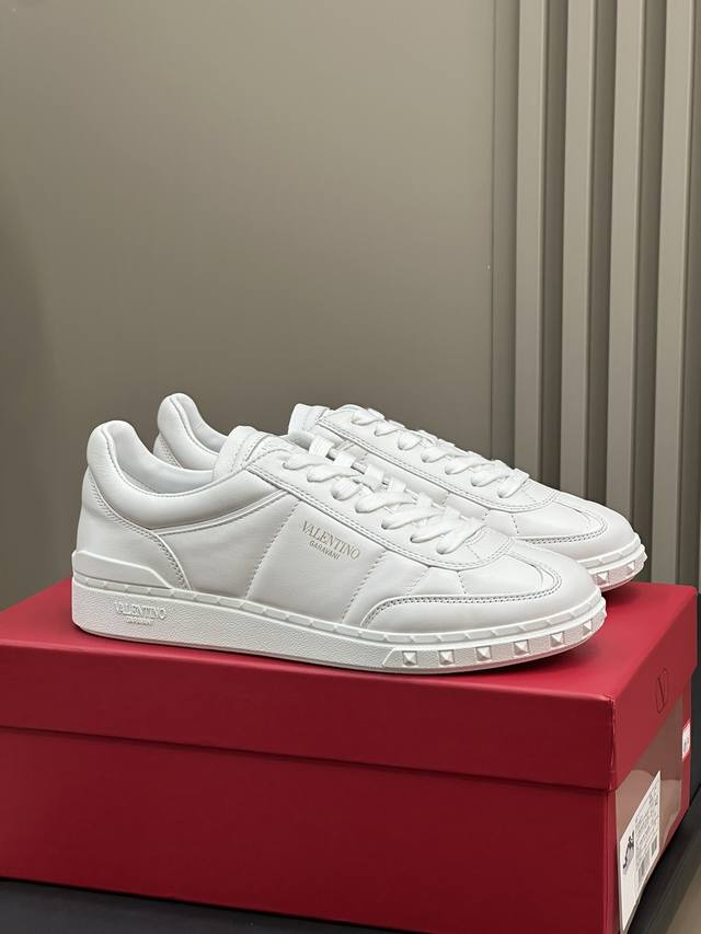 Men+10#Insert New Color# Valentin O Ss24 New Arrival V Family Spring And Summer
