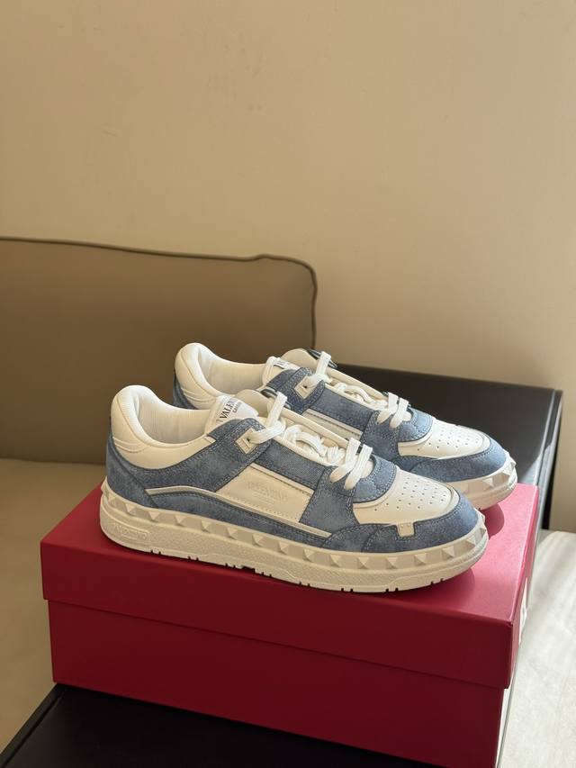 Factory: Valenti No Couple Sneakers Classic Orange Decoration Highly Recognizabl
