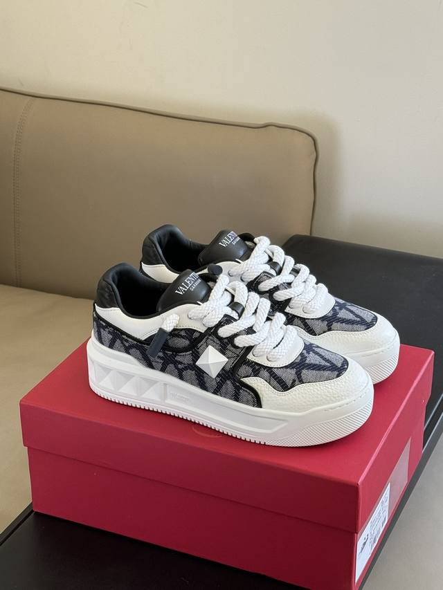 Factory: Valenti No Ss23 New Arrival V-Family Thick-Soled Couple Sneakers The Ca