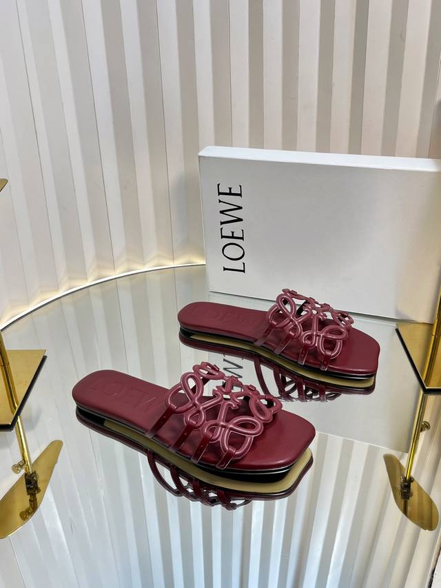loew* Loewe 25Ss New Spring And Summer Slippers Are Very Popular. The Simple