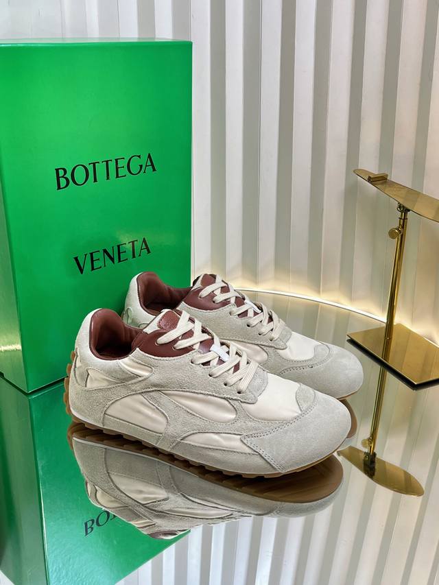 Liu Wen's Same Style Bottega Veneta's Popular New Sports Shoes, Casual Shoes, De
