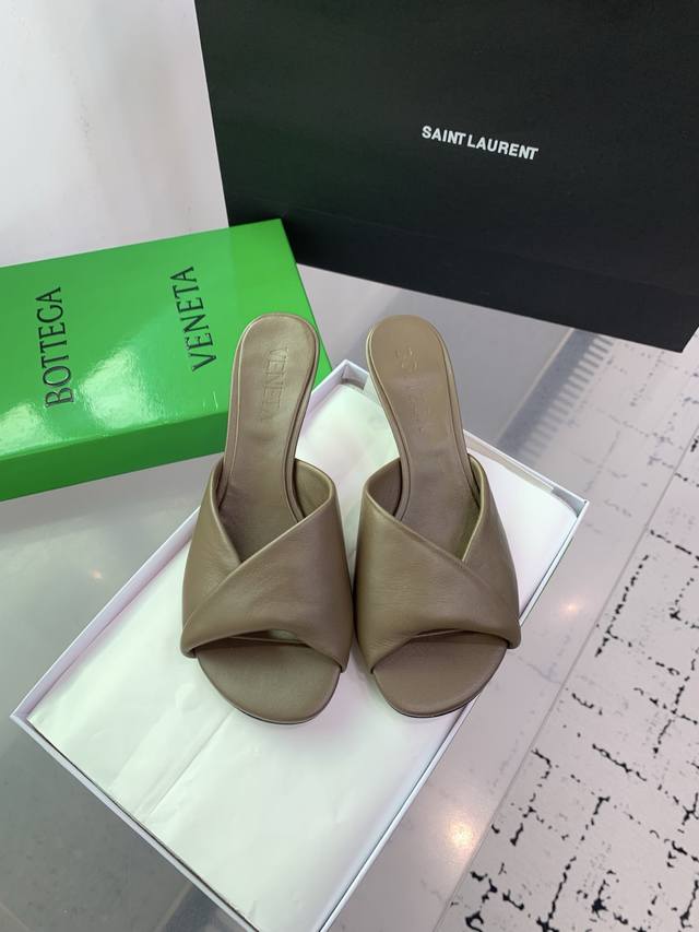 bottega Venetabv Blink Series High-Heeled Sandals Ins There Are So Many Inter