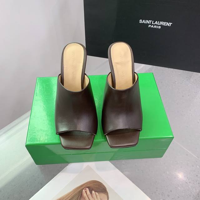 bv Knot Series Metal Heel High-Heeled Slippers. This Square-Toed Slipper Is S
