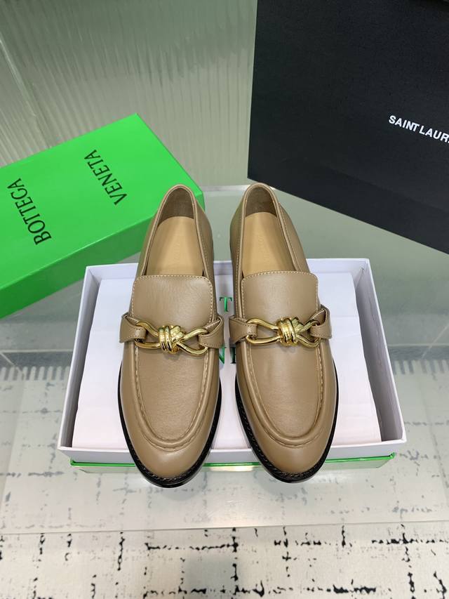 bottega Venetabv Astaire Series Knotted Loafers Are Easy And Fashionable To W