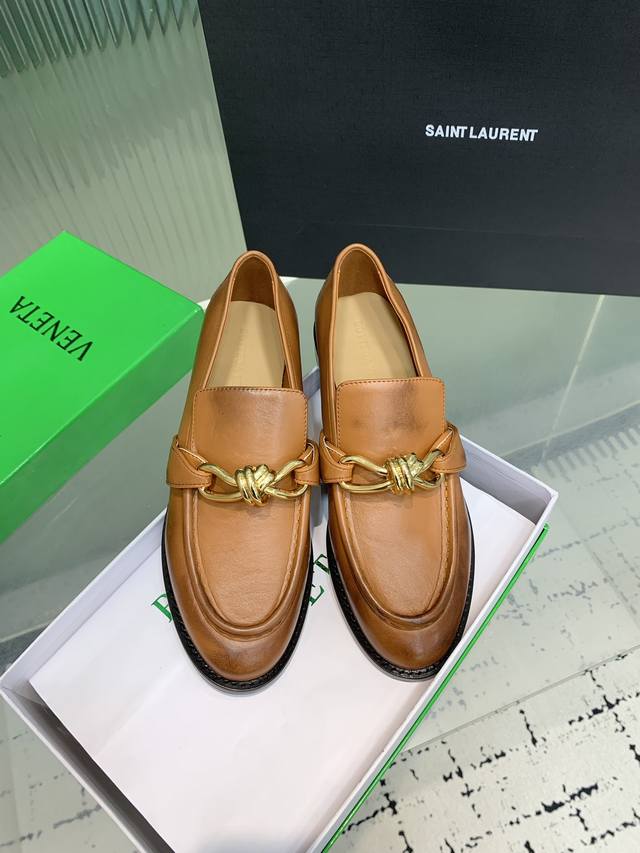 bottega Venetabv Astaire Series Knotted Loafers Are Easy And Fashionable To W