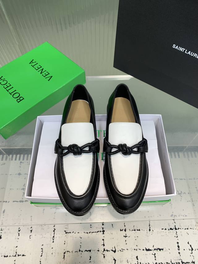 bottega Venetabv Astaire Series Knotted Loafers Are Easy And Fashionable To W