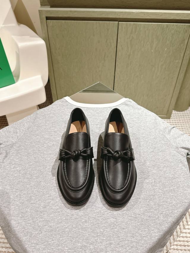 bottega Venet* Leather Braided Buckle Ladies Astaire Loafers Original One-To-