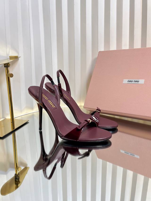 miu Miu Catwalk Style 2025 Spring And Summer New High-Heeled Strap Sandals In