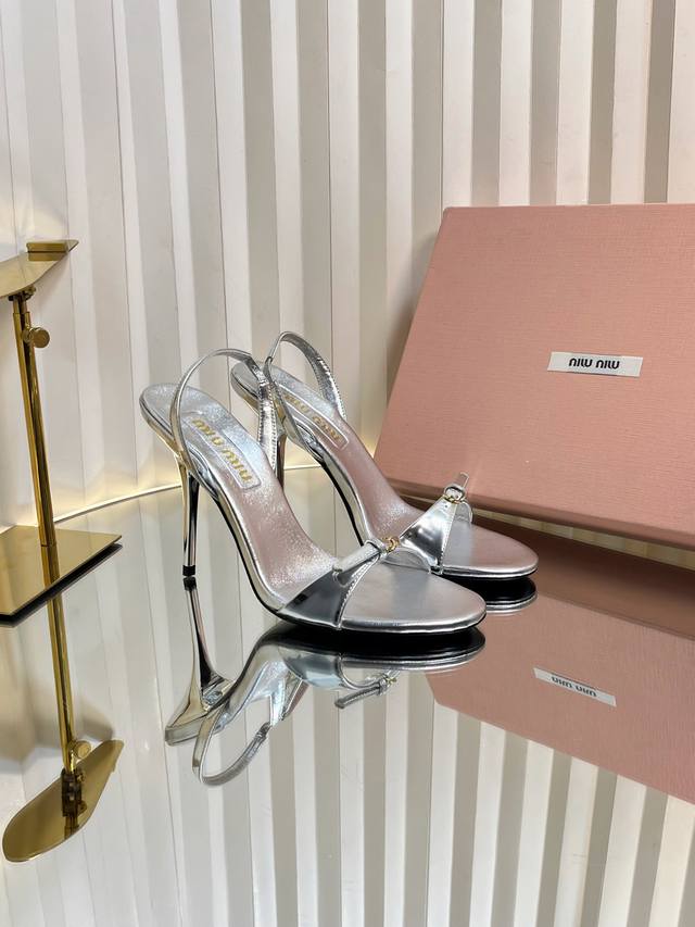 miu Miu Catwalk Style 2025 Spring And Summer New High-Heeled Strap Sandals In