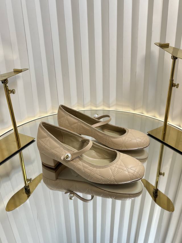 Dior 2025 Spring And Summer Haute Couture Series New Ballet Iconic Embroidered R