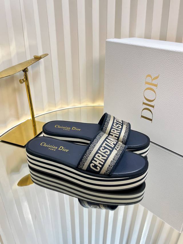 Dior 2025 Spring And Summer New Ivieta Dway Jelly Color Flat Flip Flops Colorblo