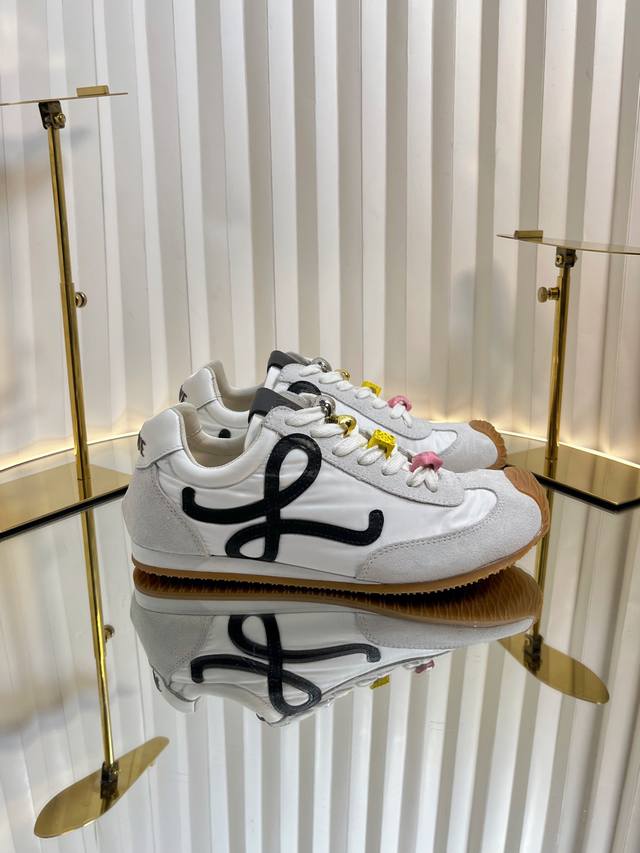 Buckleless Loewe Couple's Sports Shoes Dexter Shoes Forrest Gump Shoes 2025 Coun