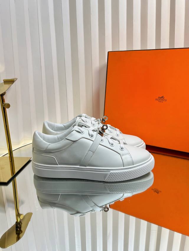 Factory Men's Size +10 Couple's Style Herm*S Kelly Buckle Casual White Shoes Onl