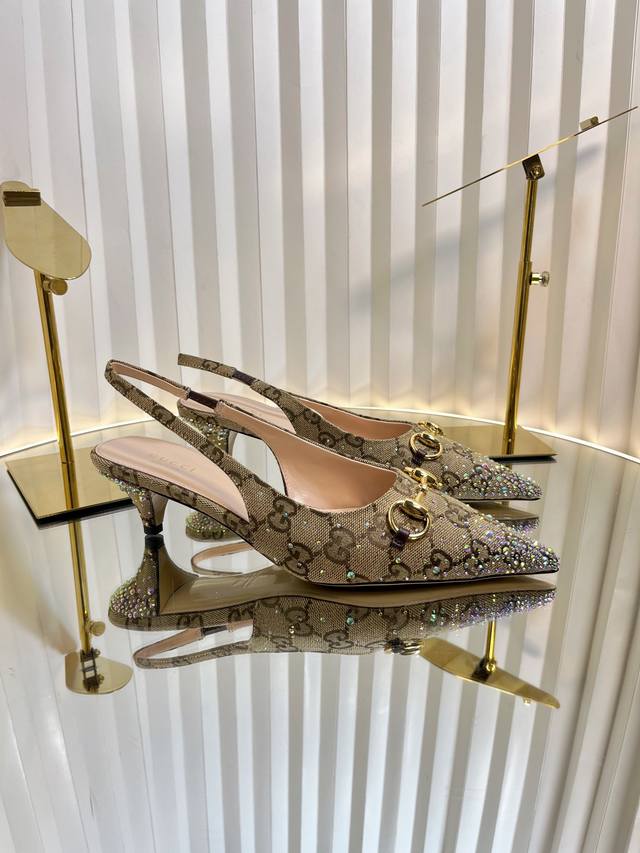 gucci Horsebit Shallow Sandals And High Heels This Shoe Is Carefully Embellis