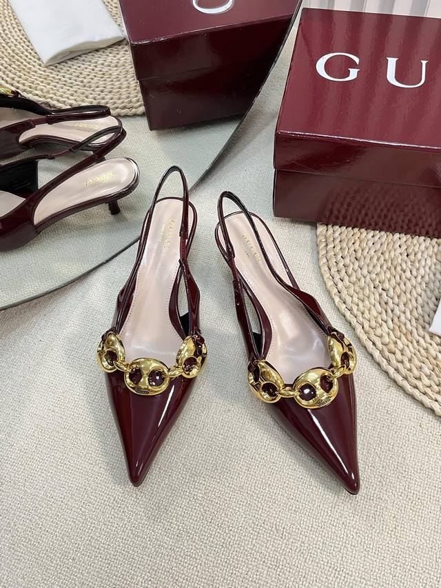 gucci 24Ss New G-Style Pointed Toe New Round Buckle Series Classic Reappearan