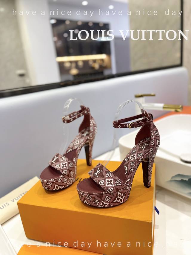 Factory Loui & Vuitto & Louis Vuitton French Purchasing Agent New Donkey Brand S