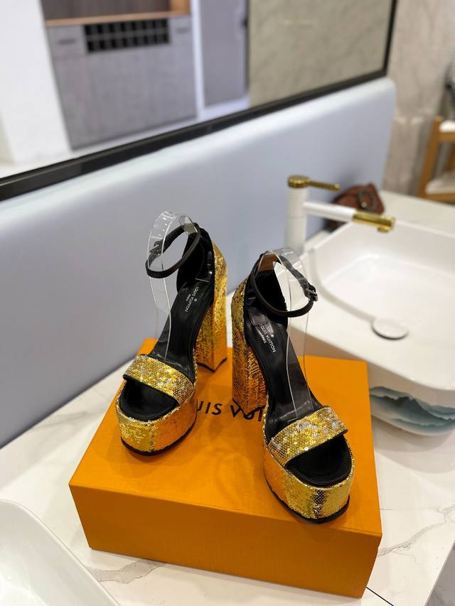 Factory Loui& Vuitto& Lv European And American Style Fashion Sandals++= The Late