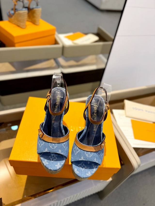 Factory: Lv Denim Series Latest Catwalk Thick-Soled Hemp Rope Sandals Hong Kong