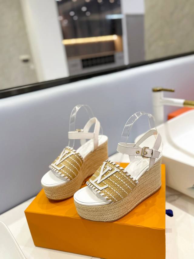 Factory Louis *Uitton Exclusive New Model, The Latest Catwalk Model, Thick-Soled