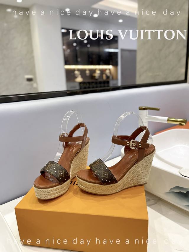 Factory Loui & Vuitto & Louis Vuitton French Purchasing New Donkey Brand Spring