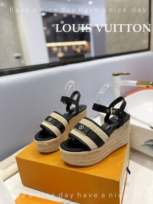 Factory Loui*Vuitton's Latest Catwalk Thick-Soled Sandals Hong Kong Original Pur