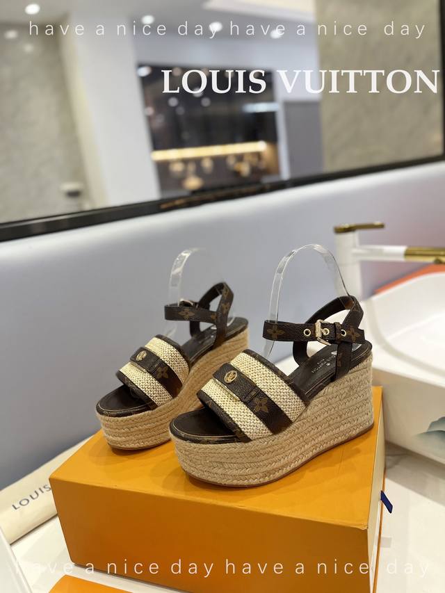 Factory Loui*Vuitton's Latest Catwalk Thick-Soled Sandals Hong Kong Original Pur