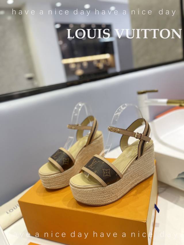 Factory Loui*Vuitton's Latest Catwalk Thick-Soled Sandals Hong Kong Original Pur