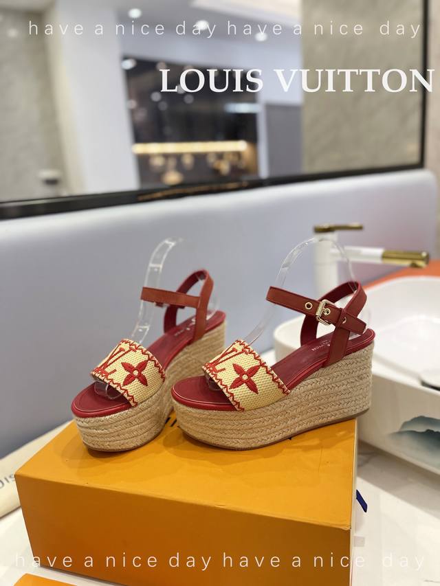 Factory Loui*Vuitton's Latest Catwalk Thick-Soled Sandals Hong Kong Original Pur