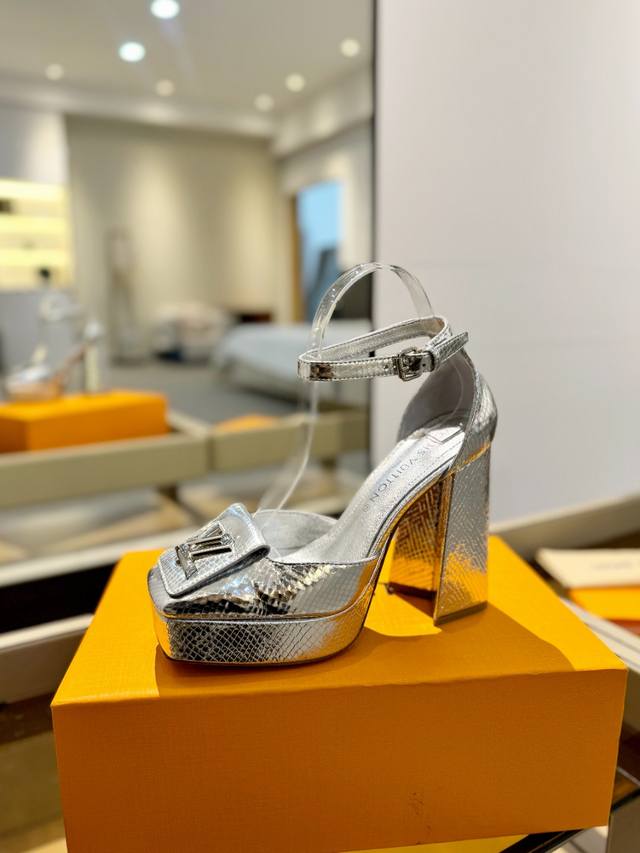 Latest L Home Counter Latest Catwalk Sandals Official Website Series Synchronize