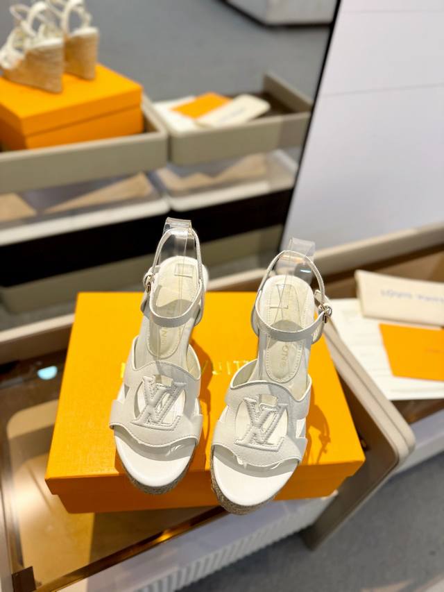 Factory: Lv Denim Series Latest Catwalk Thick-Soled Hemp Rope Sandals Hong Kong