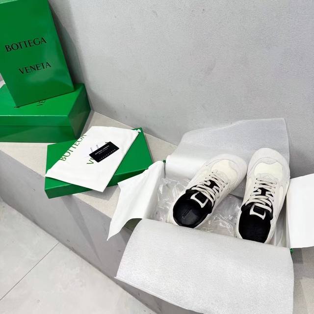 Factory Bottega Veneta Bv 25Ss New Couple Retro Gump Shoes German Training Shoes
