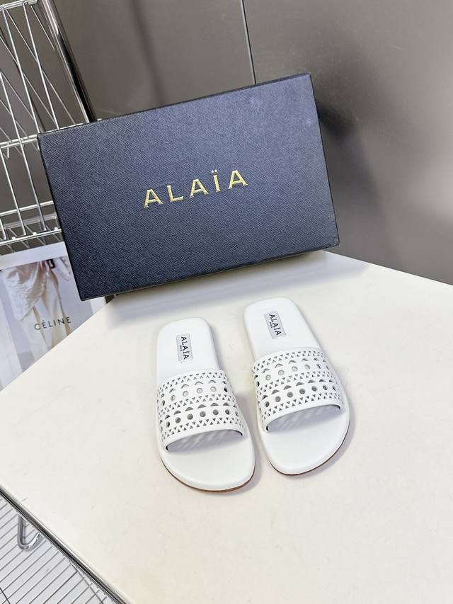 alaia Alaia Niche Fashion Brand New Spring And Summer Perforated Carved Flat