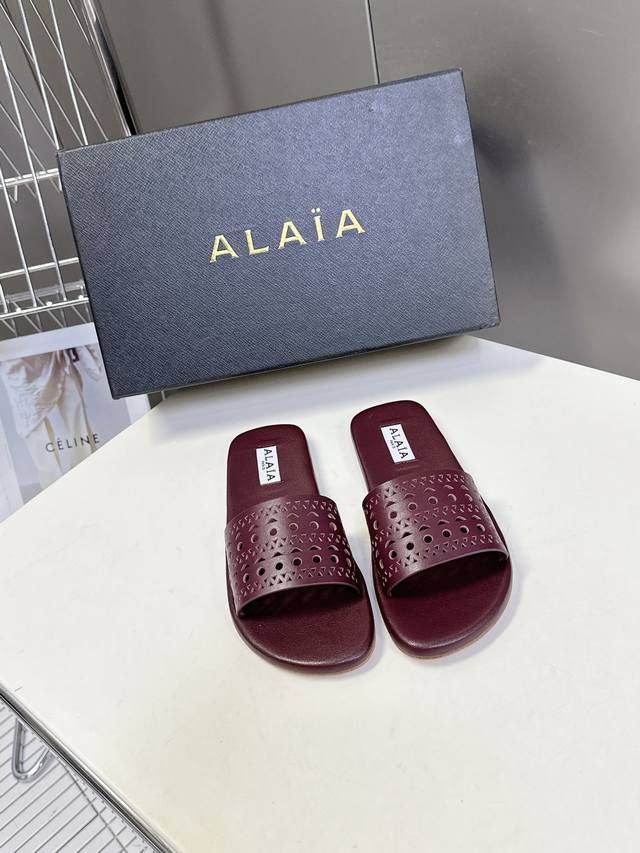 alaia Alaia Niche Fashion Brand New Spring And Summer Perforated Carved Flat