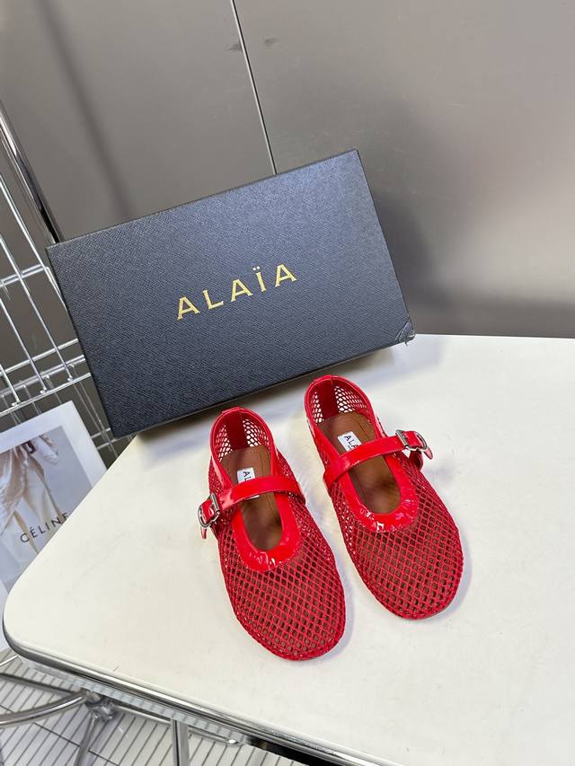 alaiaalaia's Classic Catwalk Style Flat Mesh Ballet Shoes Are Popular All Ove