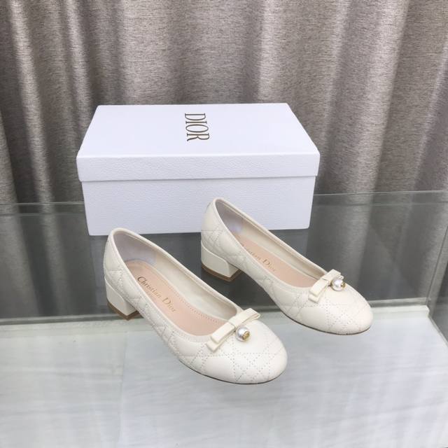 dior24Ss Early Spring New Pearl Ballet Shoes This Is A Quilted Cow Leather Ca