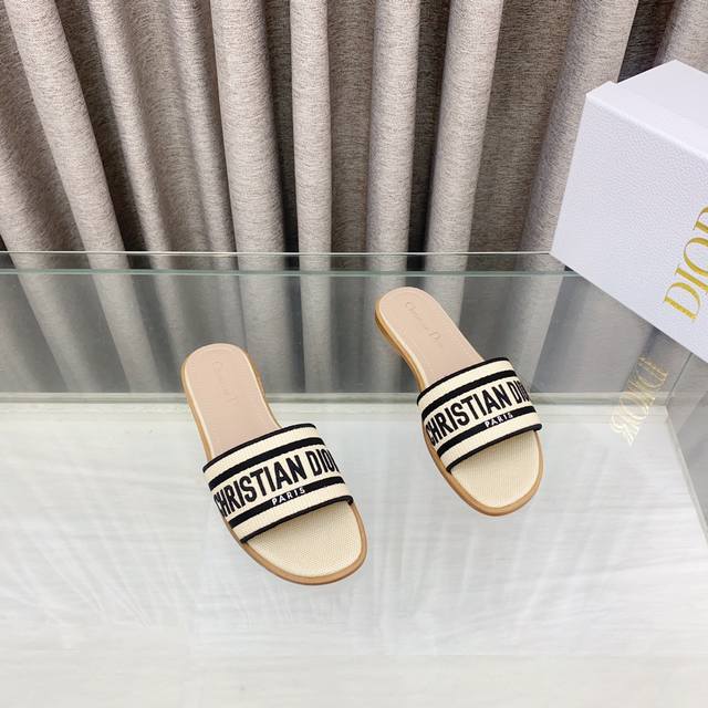 dior2025 Spring And Summer New Dway Flat Flip Flops Color Matching Women's Sh