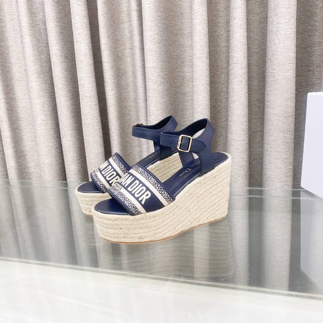 Dior 2025 Spring And Summer New Ivieta Dway Thick-Soled Foot Ring Strap Colorblo
