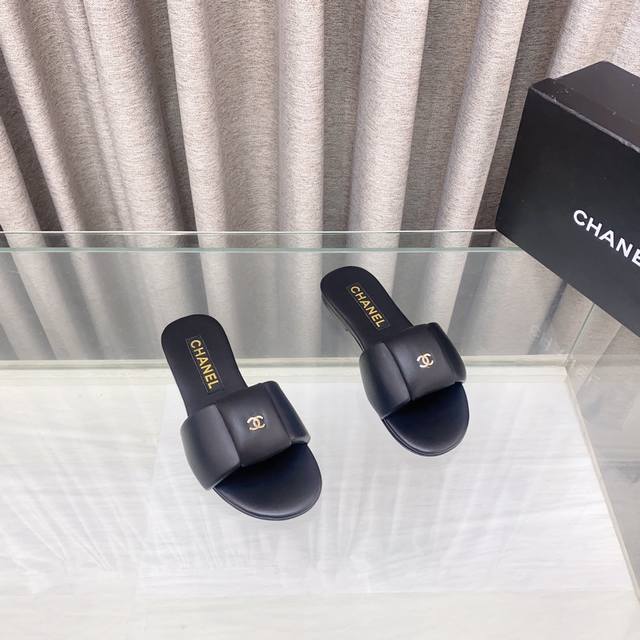 25C New Summer Chanel Double C Buckle Bread Slippers Chubby Sponge Filling Fu