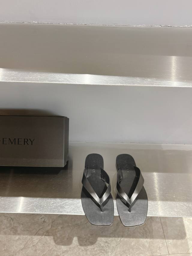 New Australian Brand A.Emery The Most Popular Must-Have Item This Spring And Sum
