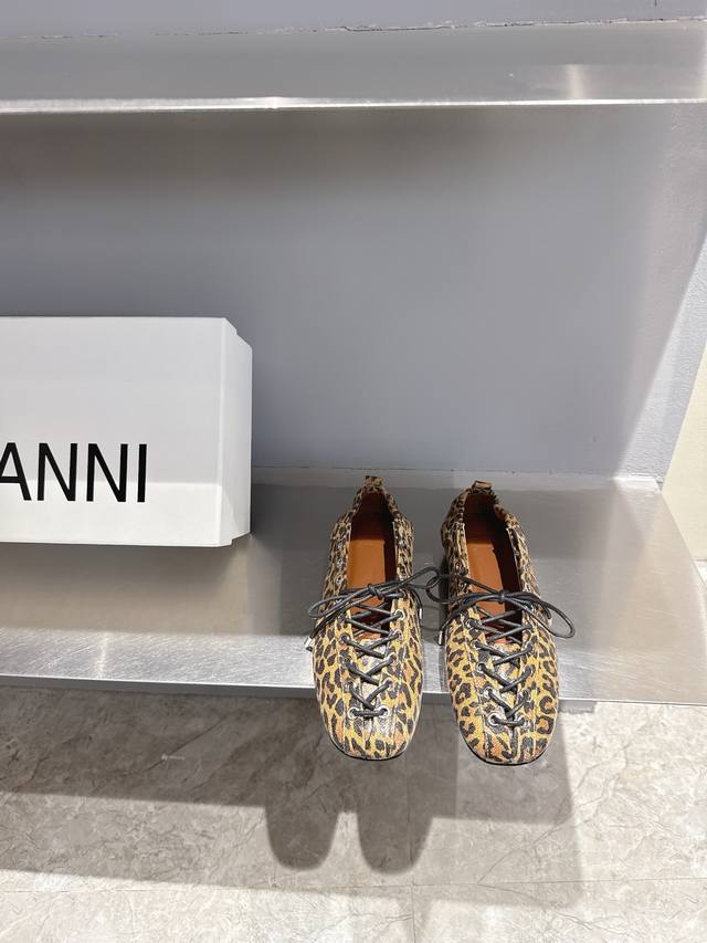 ganni Niche Fashion Brand 25Ss New Spring And Summer Lace-Up Ballet Shoes I F