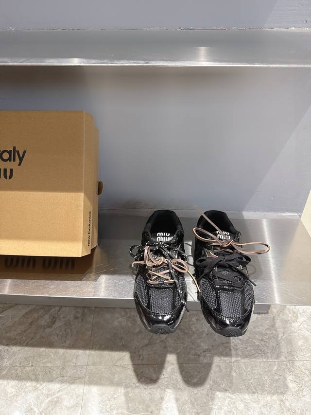 miumiu X New Balance Joint Nb Sneakers Miu Miu Miu's Joint Sports Sneakers Wi