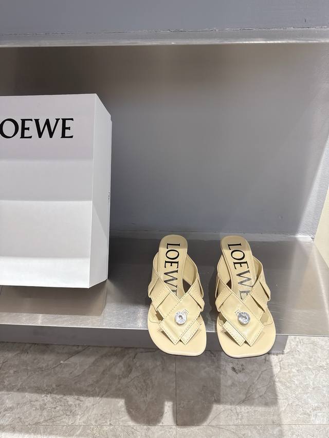 2025 The Latest Loewe Ss Summer Limited Slippers Are So Beautiful On The Feet