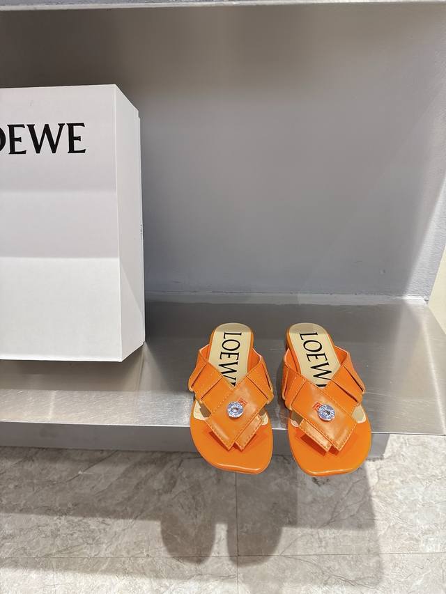 2025 The Latest Loewe Ss Summer Limited Slippers Are So Beautiful On The Feet