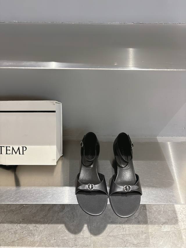cotem*25Ssnew Spring And Summer British Style Sandal Series Continuing The Ti