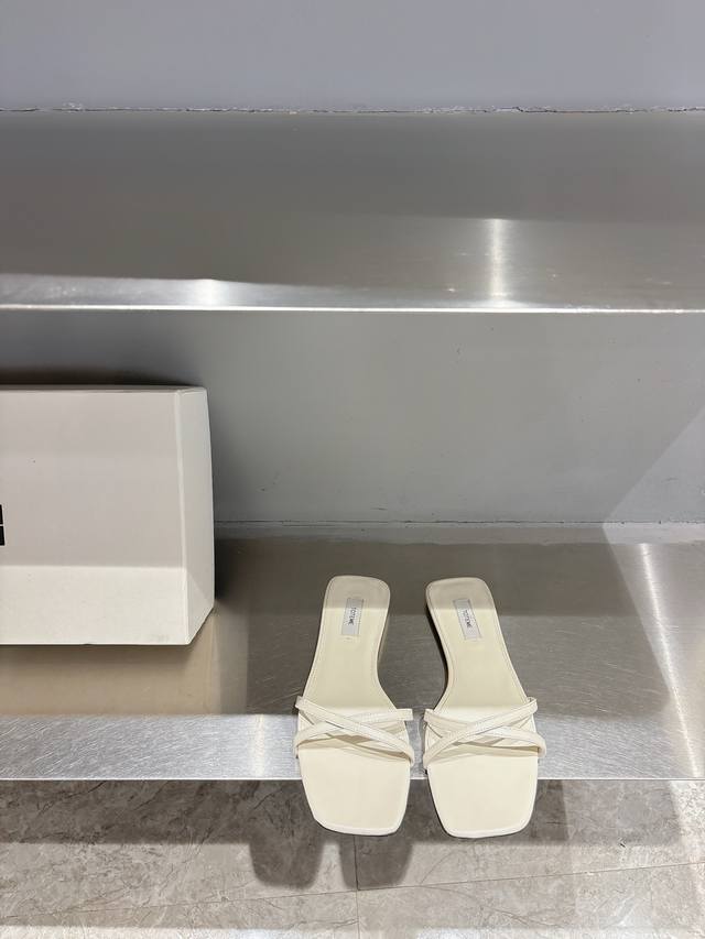 totem*2025 Spring And Summer Horizontal Strap Flat Slippers I Really Love Thi