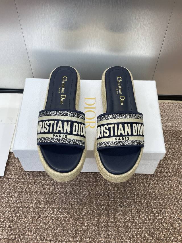 dior Dior 2025 Spring And Summer New Ivieta Dway Jelly Color Thick Sole Color